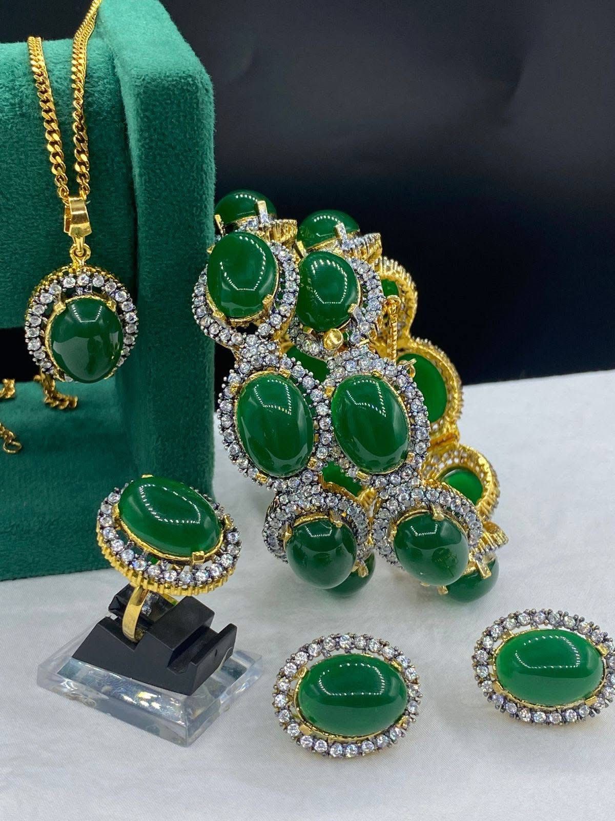 Royal Sapphire Crystal Jewelry Set – 5-Piece Gold-Tone