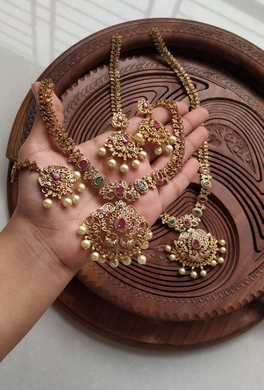Antique Gold-Plated Temple Jewellery Set with Kemp Stones and Pearl Droplets