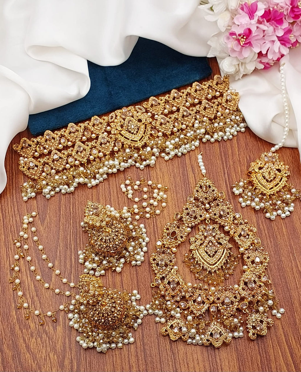 Premium Quality Zarkoon stone Bridal set