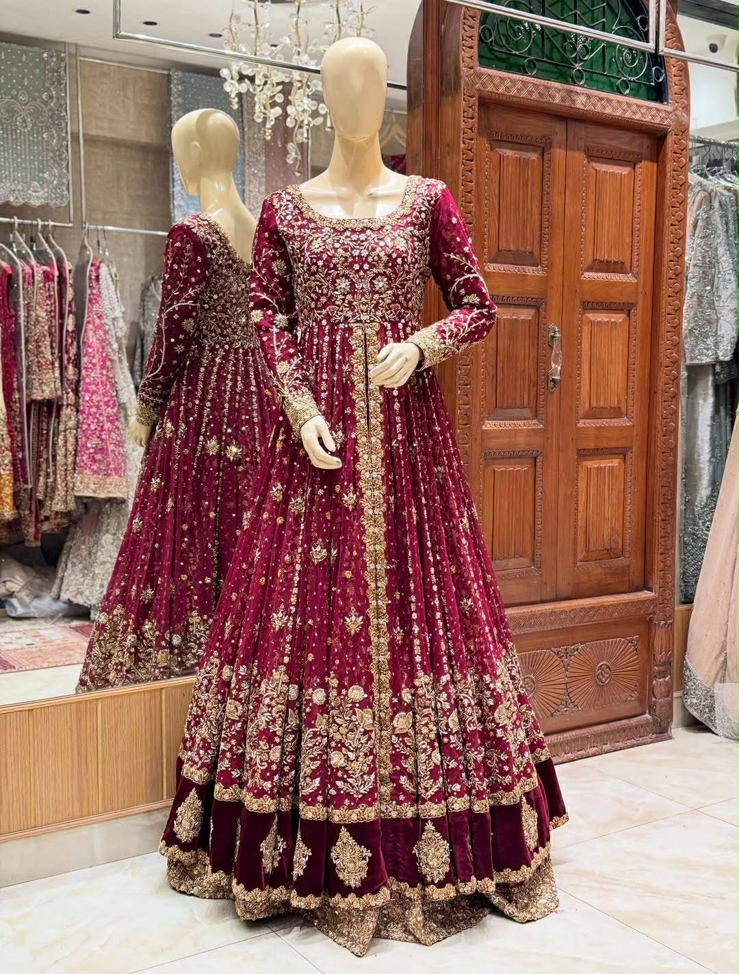Heavy Bridal Lehenga With Kora, Nakshi Dapki Work