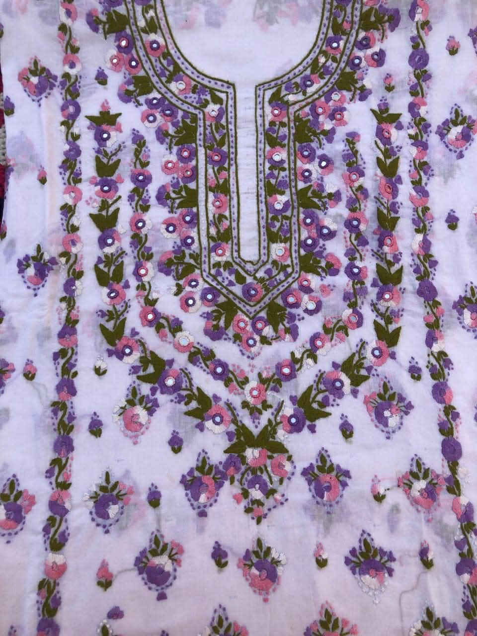 Gull Ahmed Lawn Multani Karhai With Shifoon Dubata